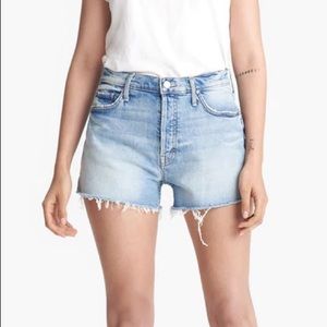Mother tomcat fray Jean shorts